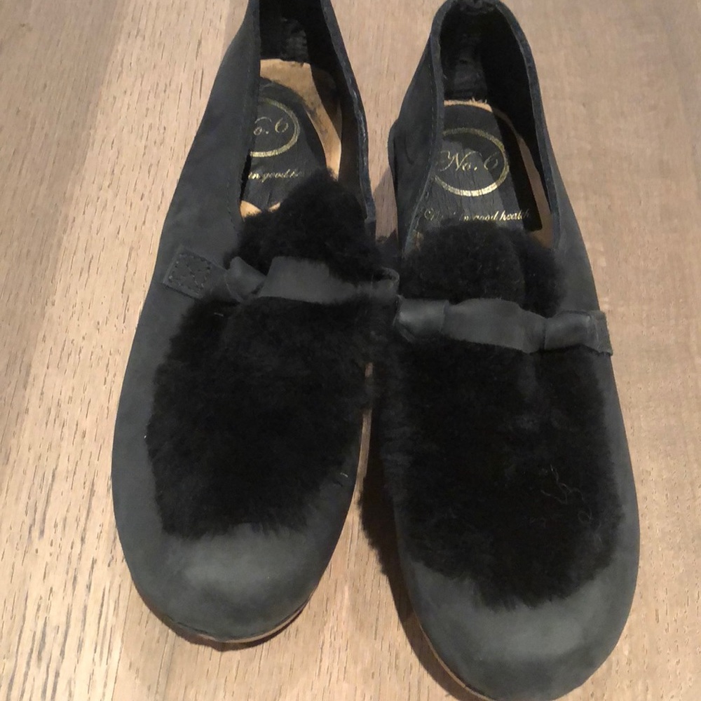 No. 6 faux fur clog